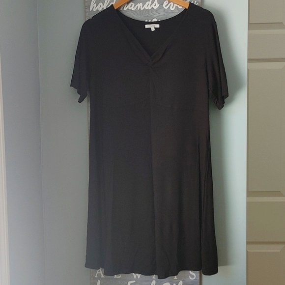 Maurices Dresses & Skirts - 🩵5/$25 Black tshirt dress